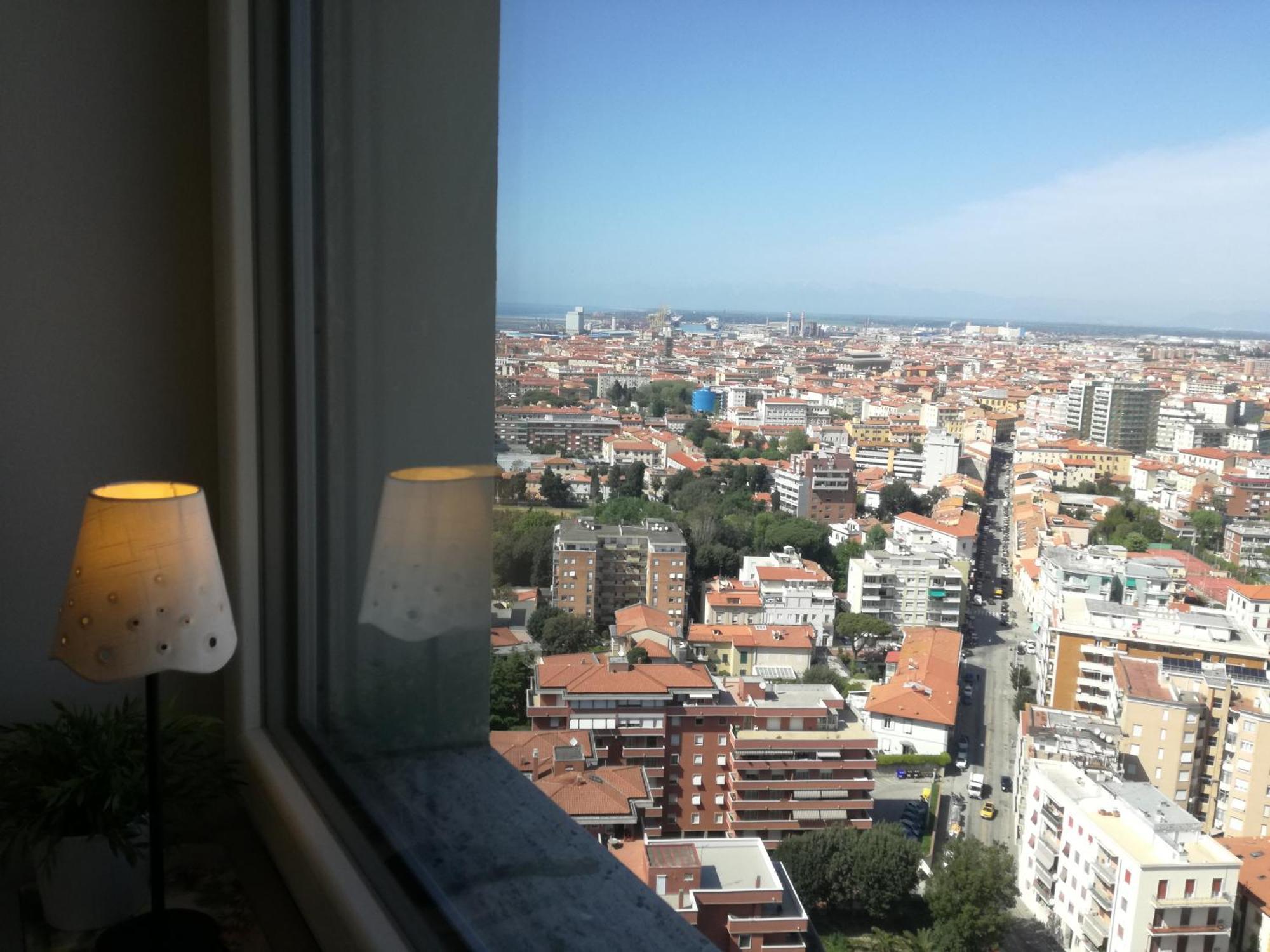 Il Grattacielo B&B Livorno Bagian luar foto